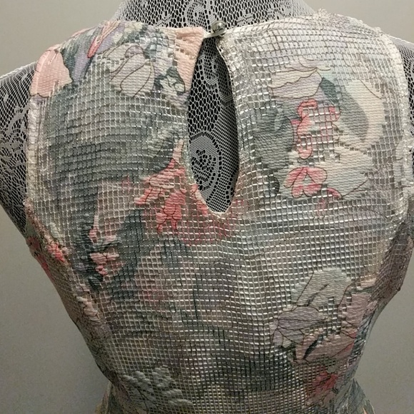 One ❤️ Clothing Los Angeles Floral Dress - Picture 3 of 8